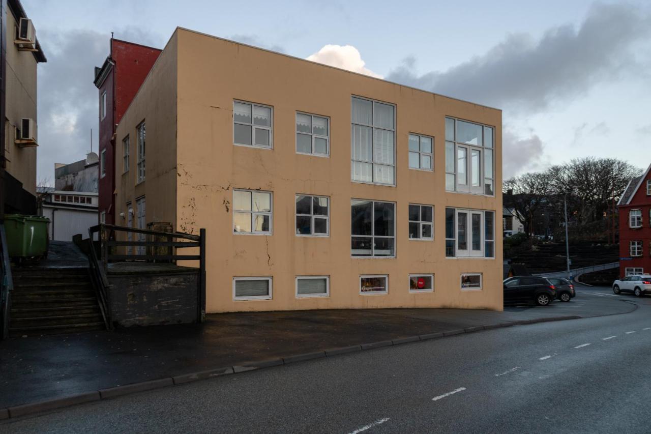 Guesthouse At The Boat Harbour Torshavn Exterior photo