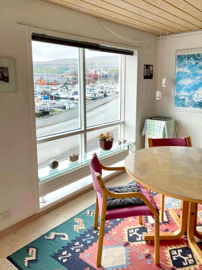 Guesthouse At The Boat Harbour Torshavn Exterior photo
