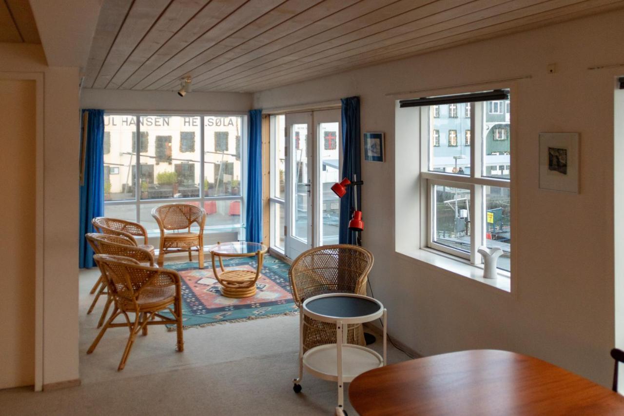 Guesthouse At The Boat Harbour Torshavn Exterior photo